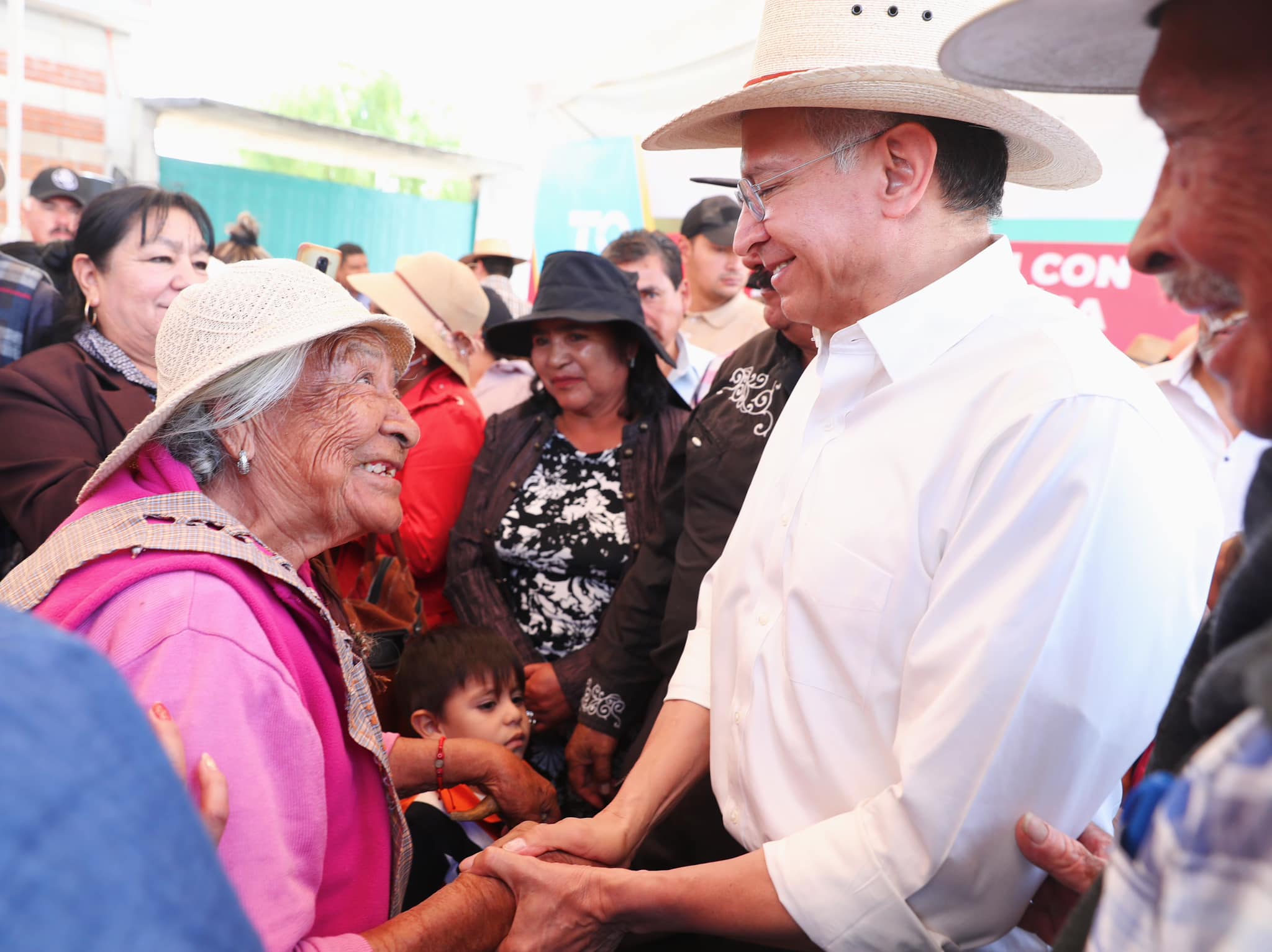 1680220400 717 Cumpliendo con los compromisos de campana nuestro Presidente Municipal Raymun