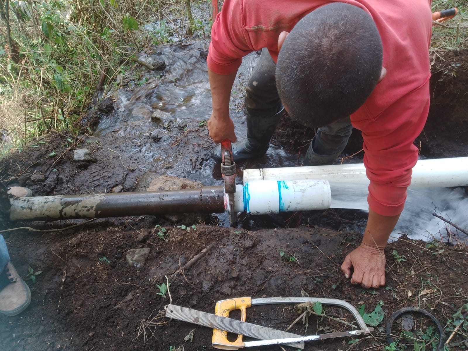 1680274216 474 La Direccion de Agua Potable realizo las reparaciones pertinentes en