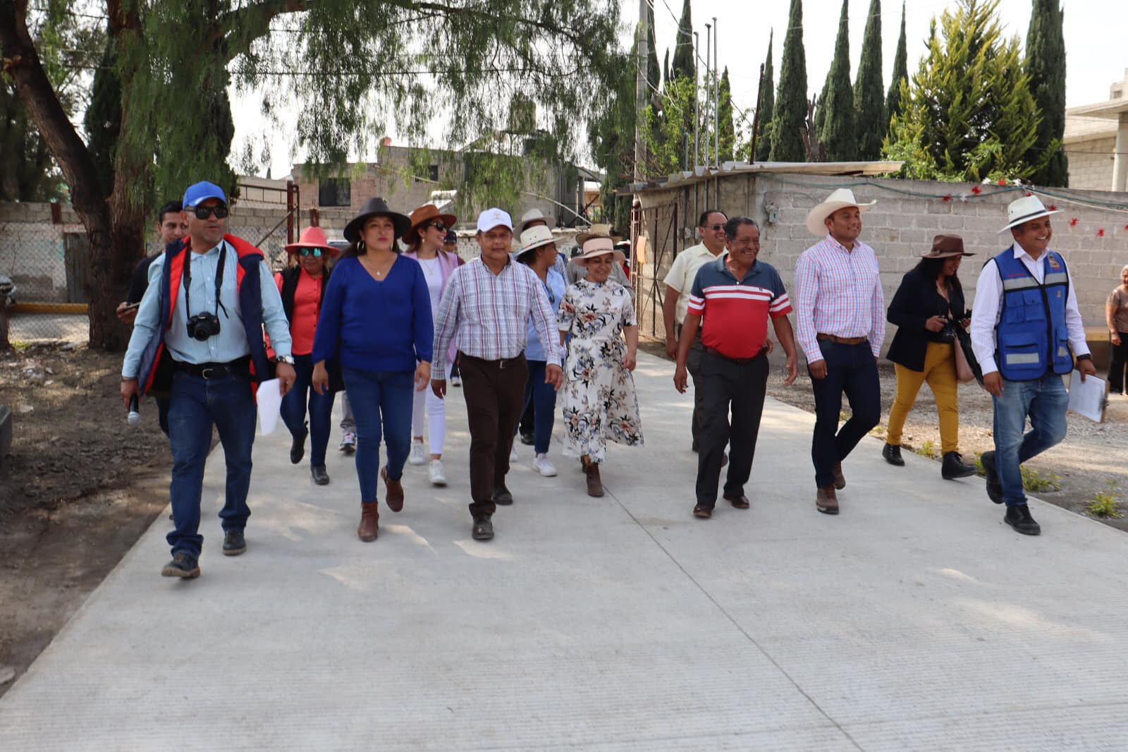 1680280283 371 Inauguracion de Obra Tercera y Cuarta Cerrada de Allende ¡Continuamos