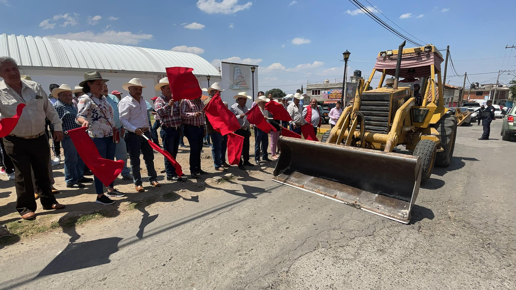 1680303627 363 En la comunidad de Loma Alta Villa continuamos trabajando en