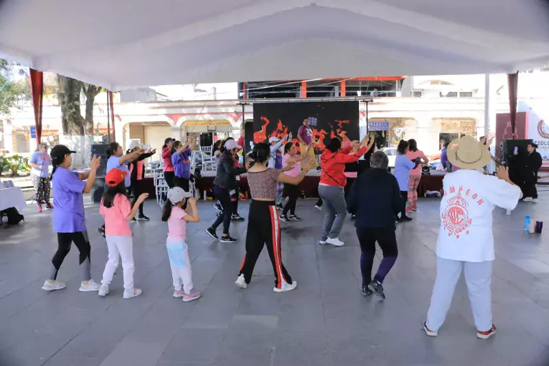 Actividades en la Explanada Municipal de Otzolotepec en conmemoracion del jpg