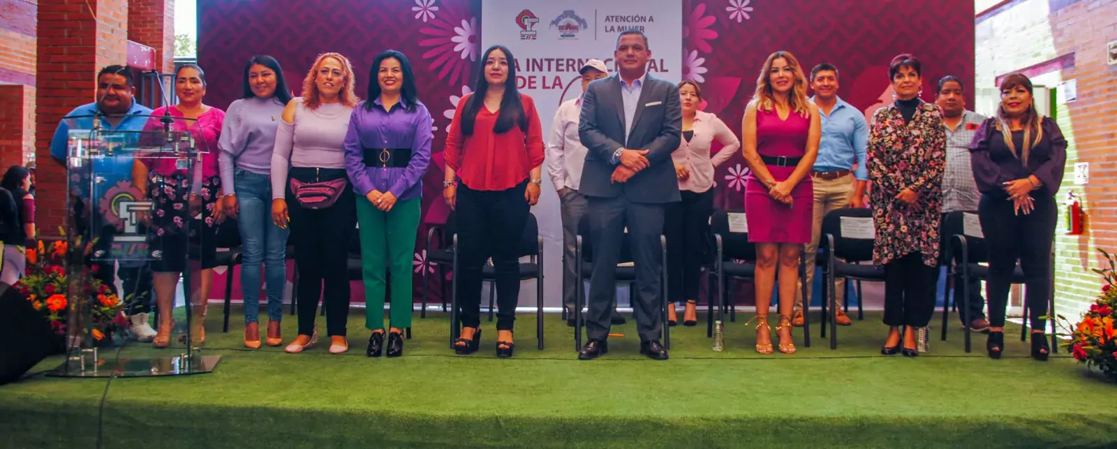 AtencionALaMujer Al conmemorar el Dia Internacional de la Mujer scaled