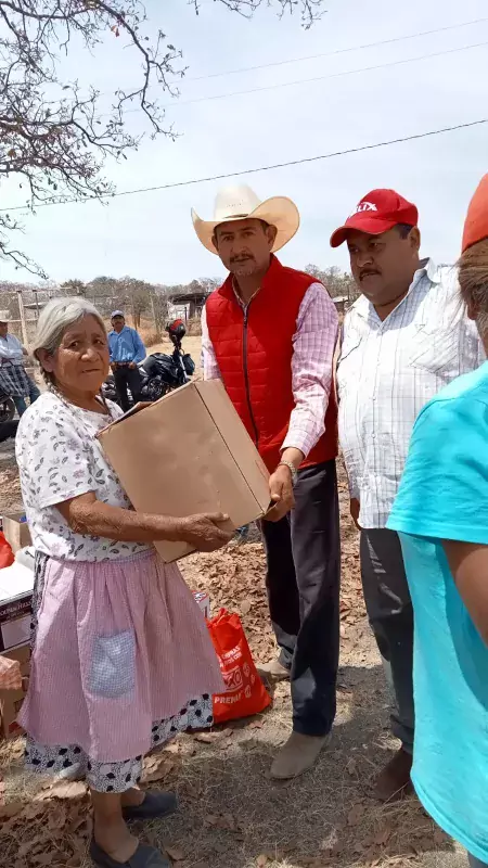 Con el apoyo del Tecnologico de Monterrey la direccion de jpg