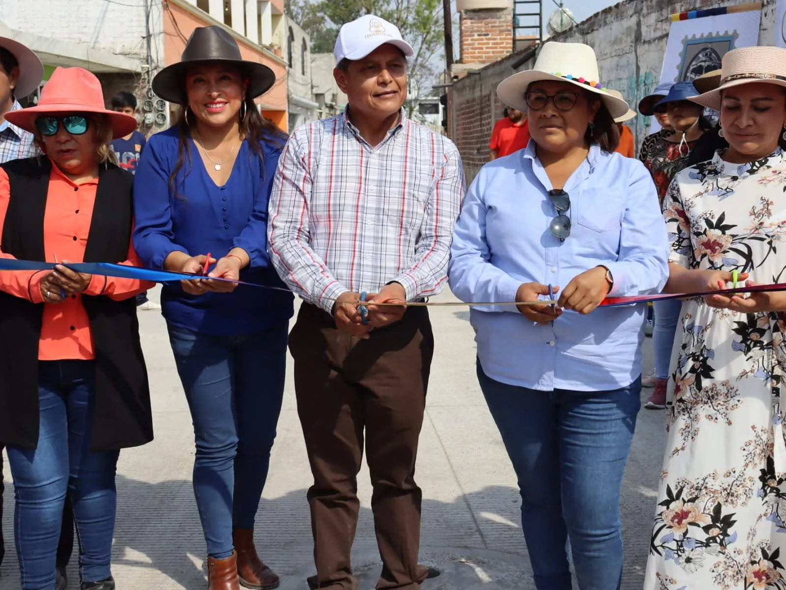 Inauguracion de Obra Tercera y Cuarta Cerrada de Allende ¡Continuamos jpg