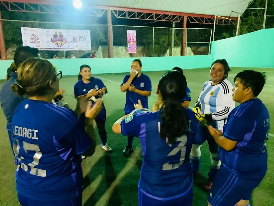 LEDAGI AVANZA A LA FINAL DEL TORNEO EMPRESARIAL FEMENIL jpg