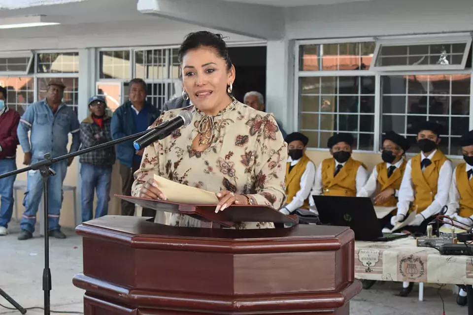 Se llevó a cabo está mañana, honores a la Bandera en la 