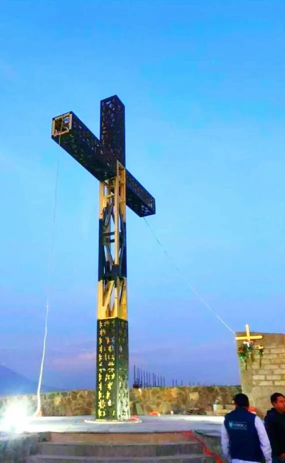 𝗗𝗔𝗧𝗢 𝗖𝗨𝗟𝗧𝗨𝗥𝗔𝗟 La colocacion de la Cruz de Calvario Buenavista jpg