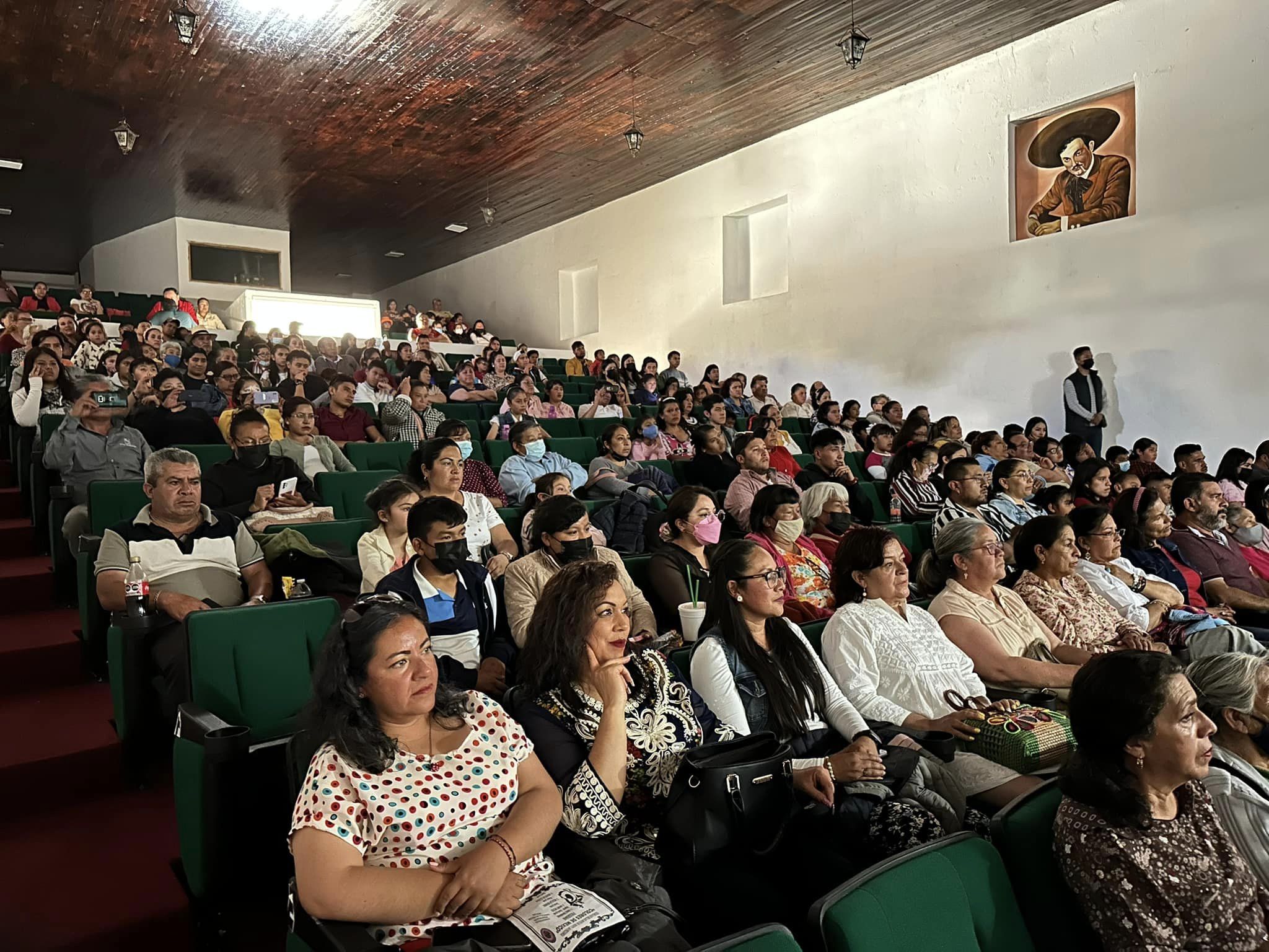 1680356658 426 Esta tarde el cine teatro de Jocotitlan reunio a la