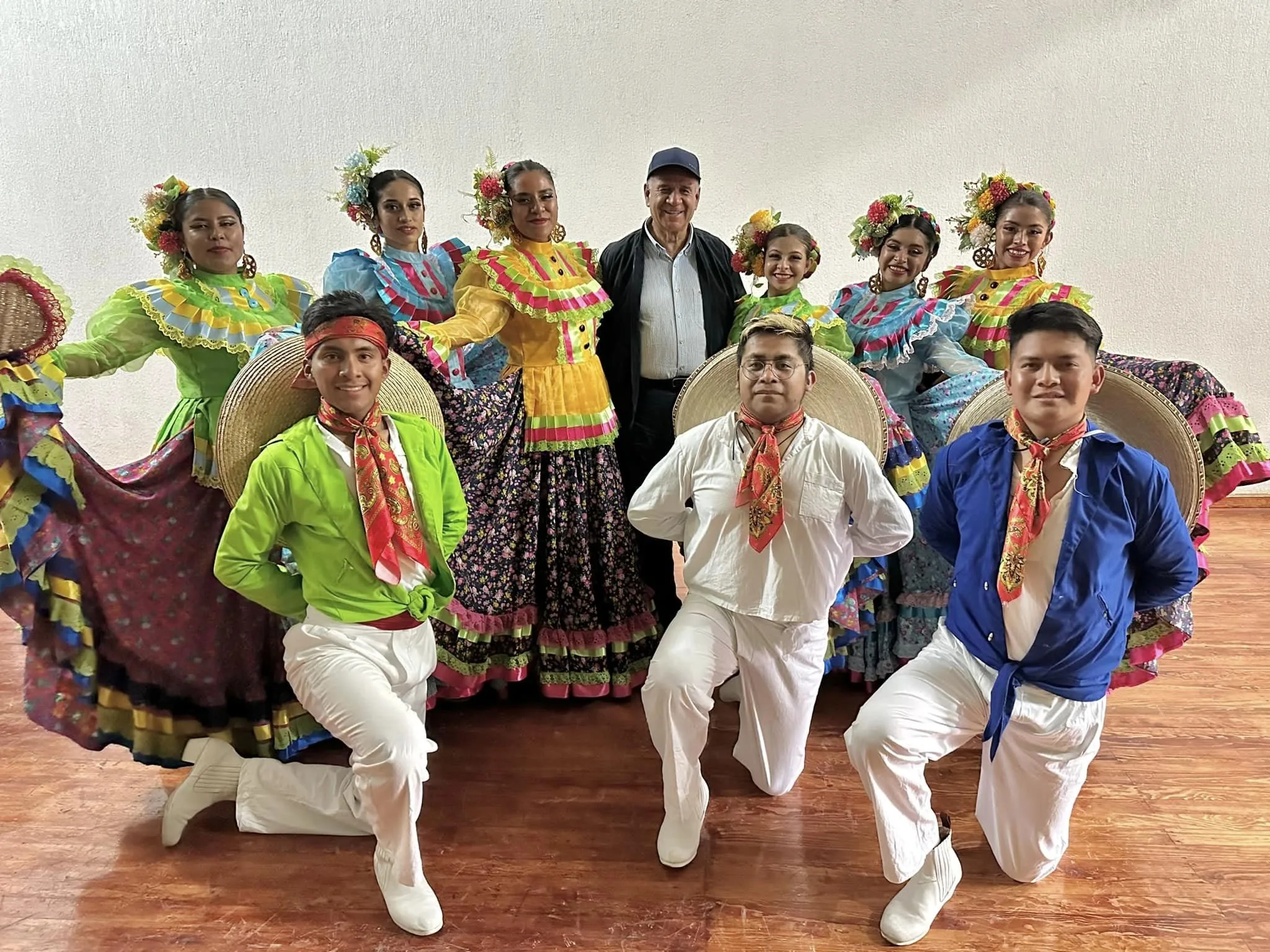 1680356720 Esta tarde el cine teatro de Jocotitlan reunio a la jpg