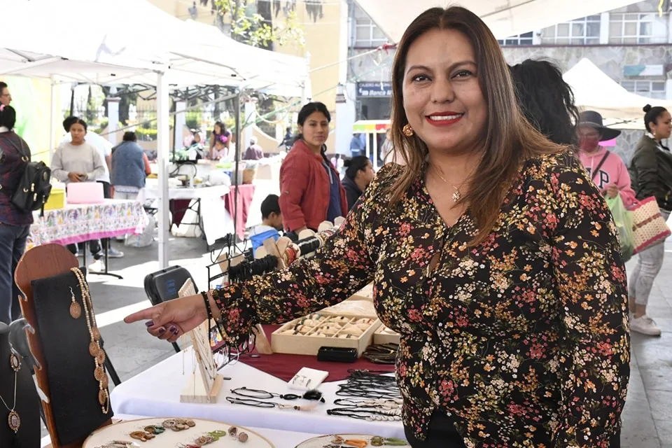 1680376513 El tianguis en conmemoracion del Dia del Artesano sigue este jpg