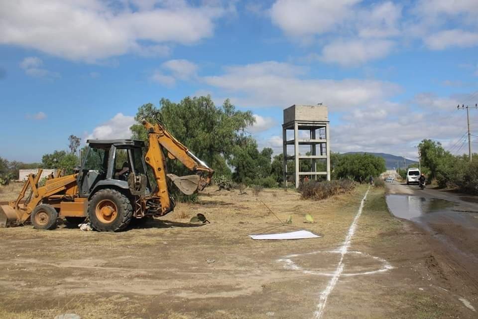 1680445453 239 Nuestro Presidente Municipal continua con el programa Construccion de Red