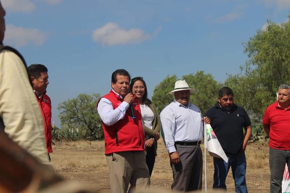 1680445457 587 Nuestro Presidente Municipal continua con el programa Construccion de Red