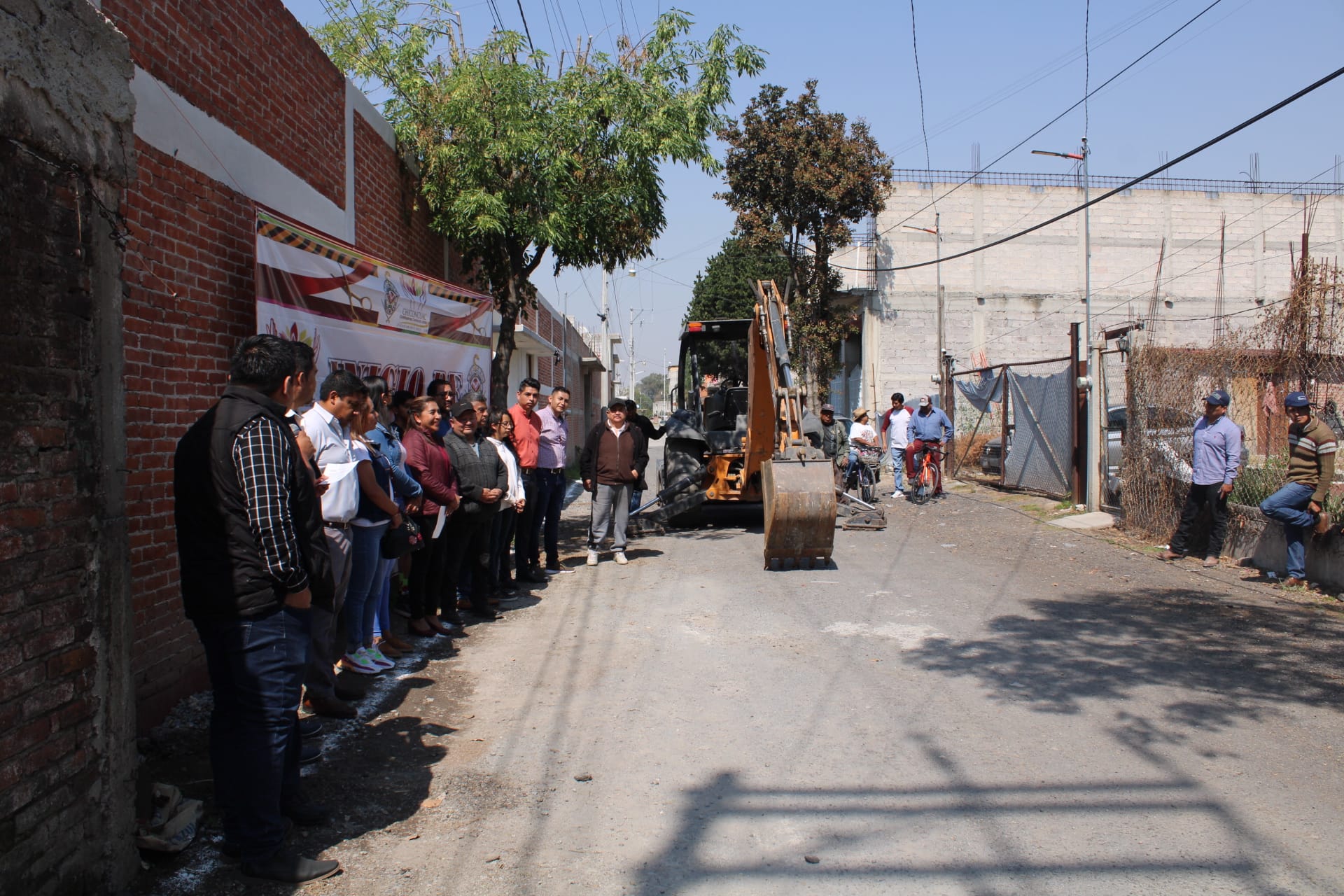 1680446598 436 Las obras publicas continuan por ello esta manana en la