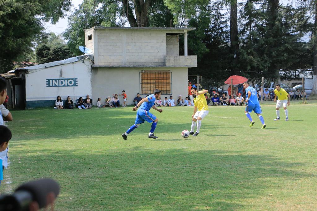 1680450083 986 Premiamos al Deportivo Xona tras conquistar la Liga de Veteranos