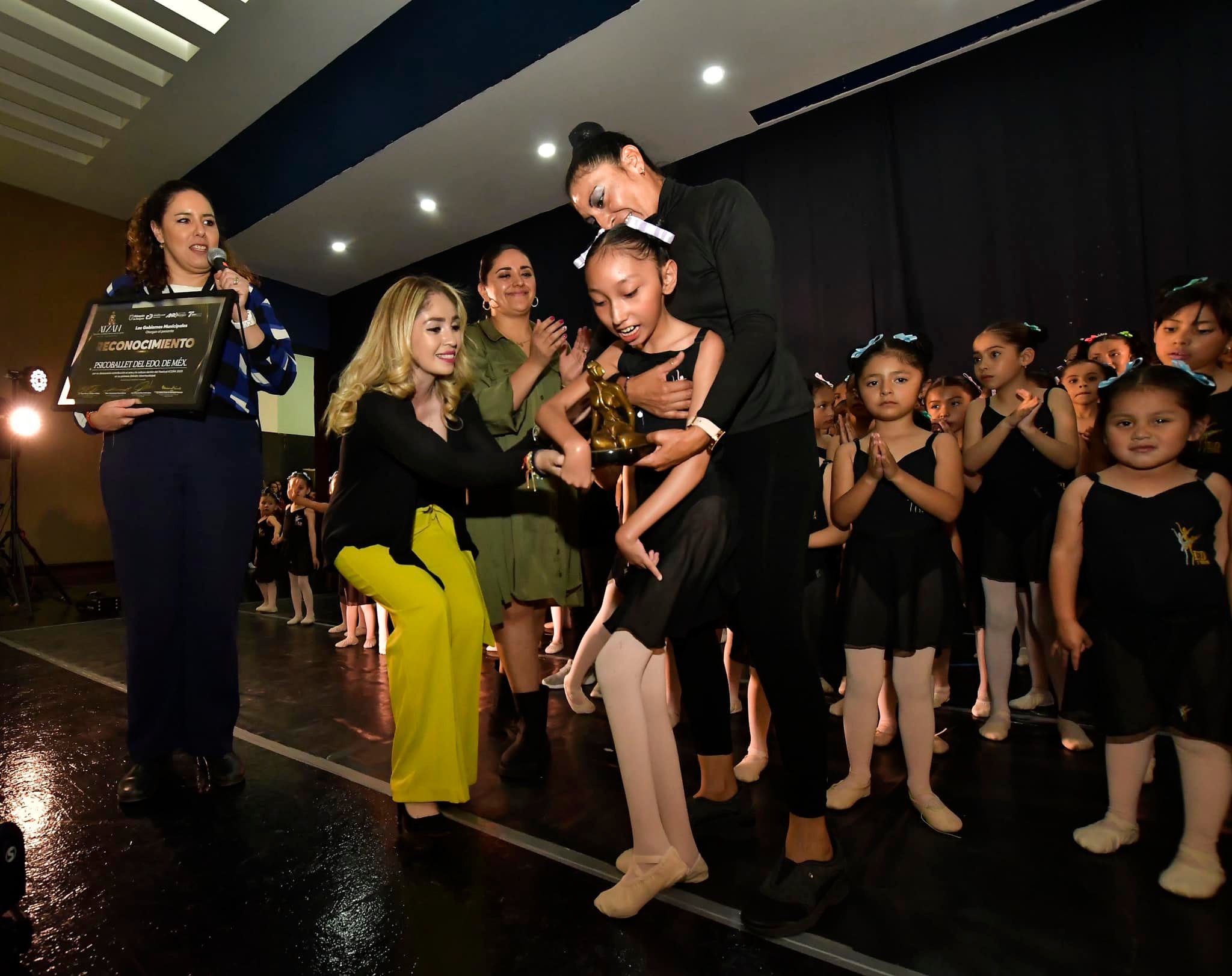 1680454753 502 Una presentacion de ballet clasico y coreografias de musica contemporanea