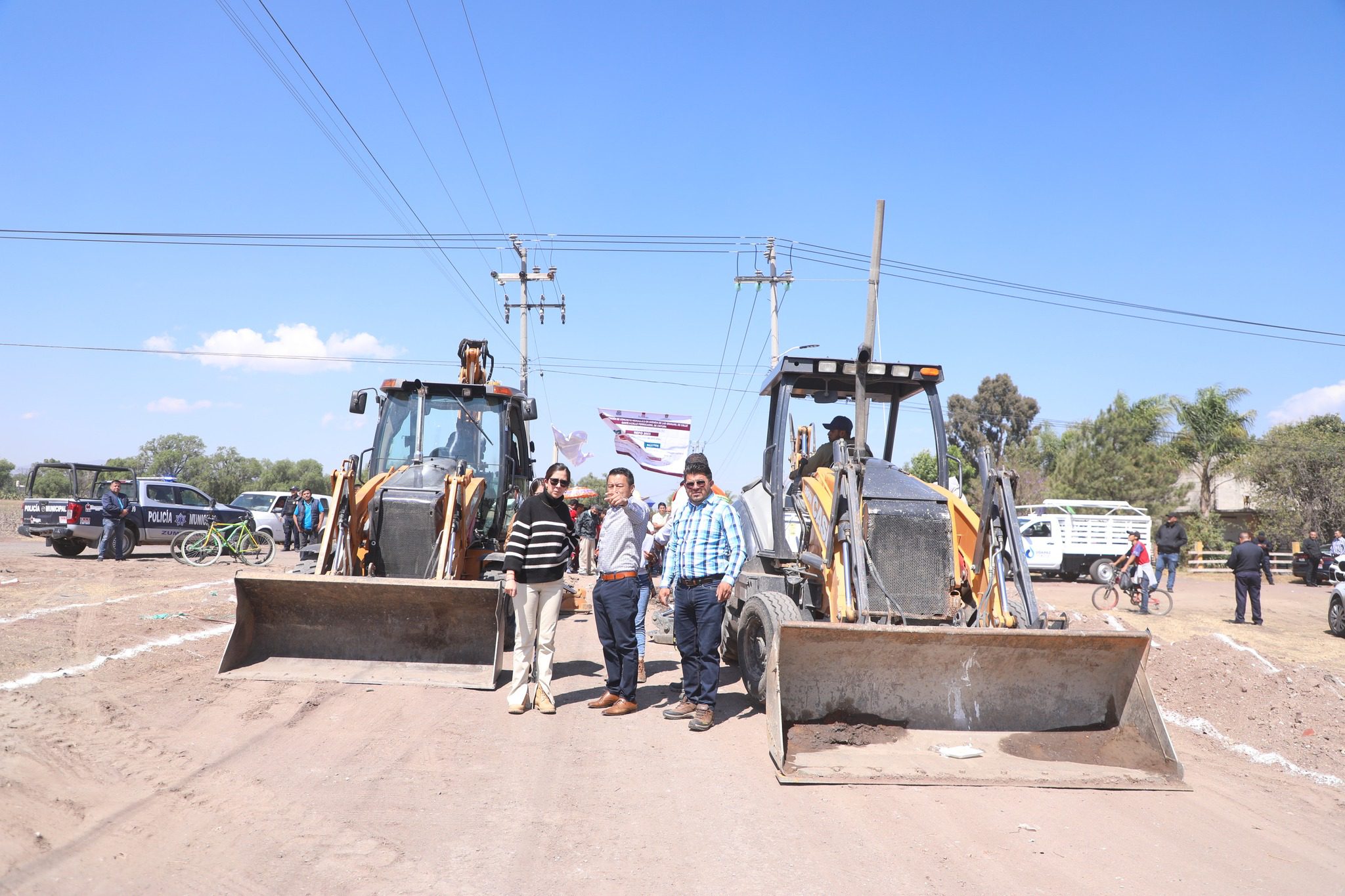 1680455418 433 INICIAMOS LA PAVIMENTACION CON CONCRETO HIDRAULICO EN AV LAS GRANJAS