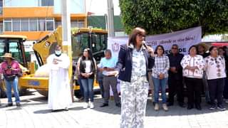 1680466606 Recientemente la presidente municipal Sandra Luz Falcon realizo la entrega