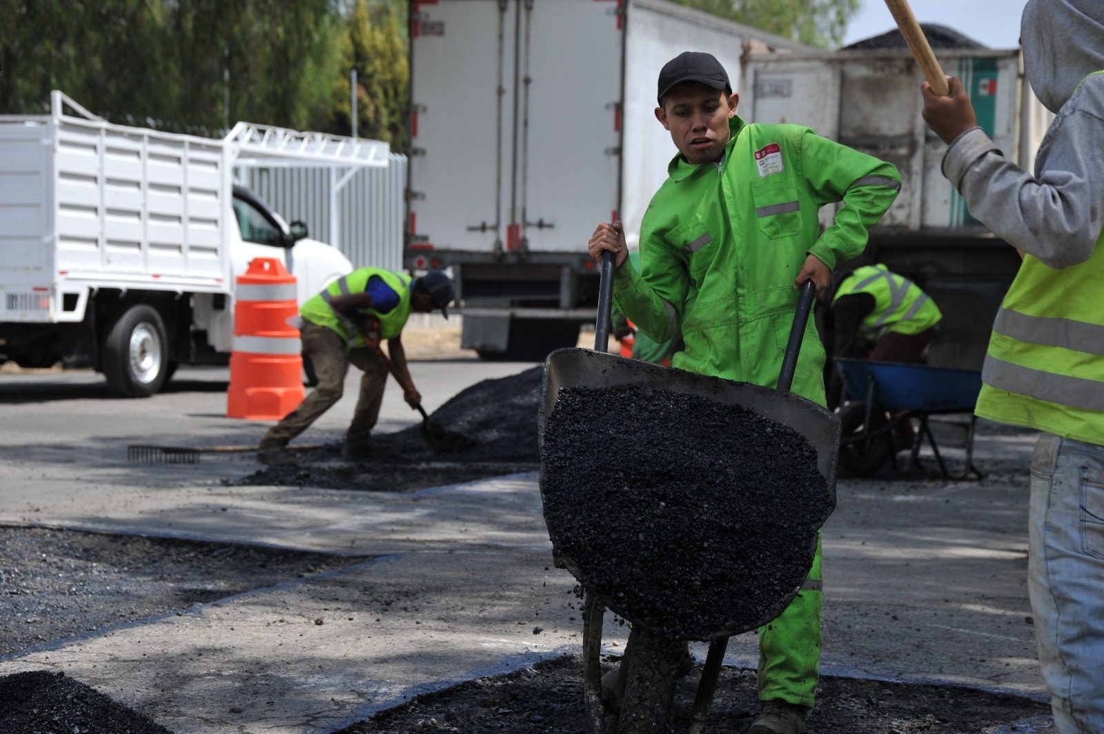 1680470172 420 A traves de la Direccion de Obras Publicas realizamos trabajos