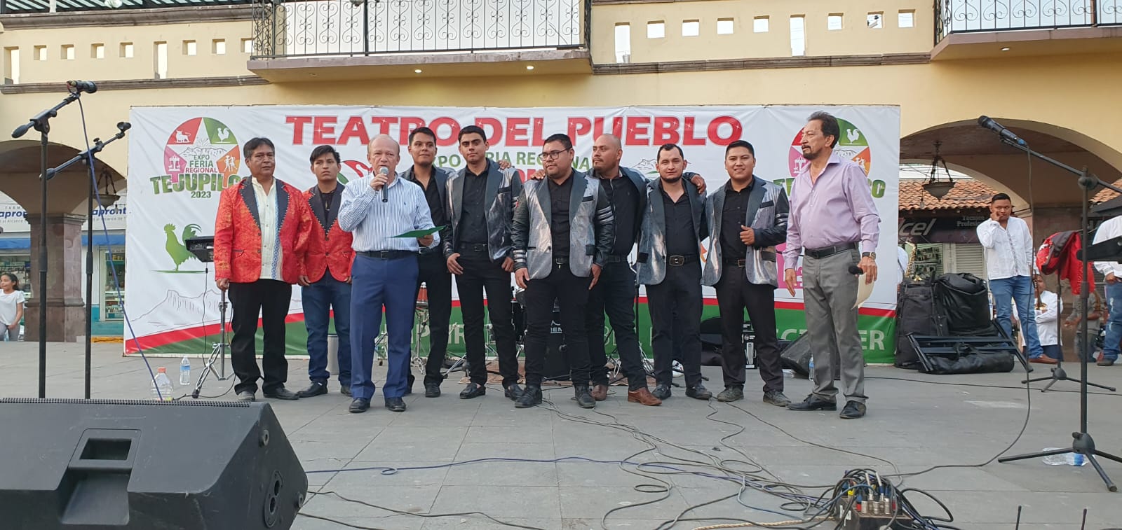 1680529289 685 Con gran jubilo de la comunidad Tejupilquense se cierra con