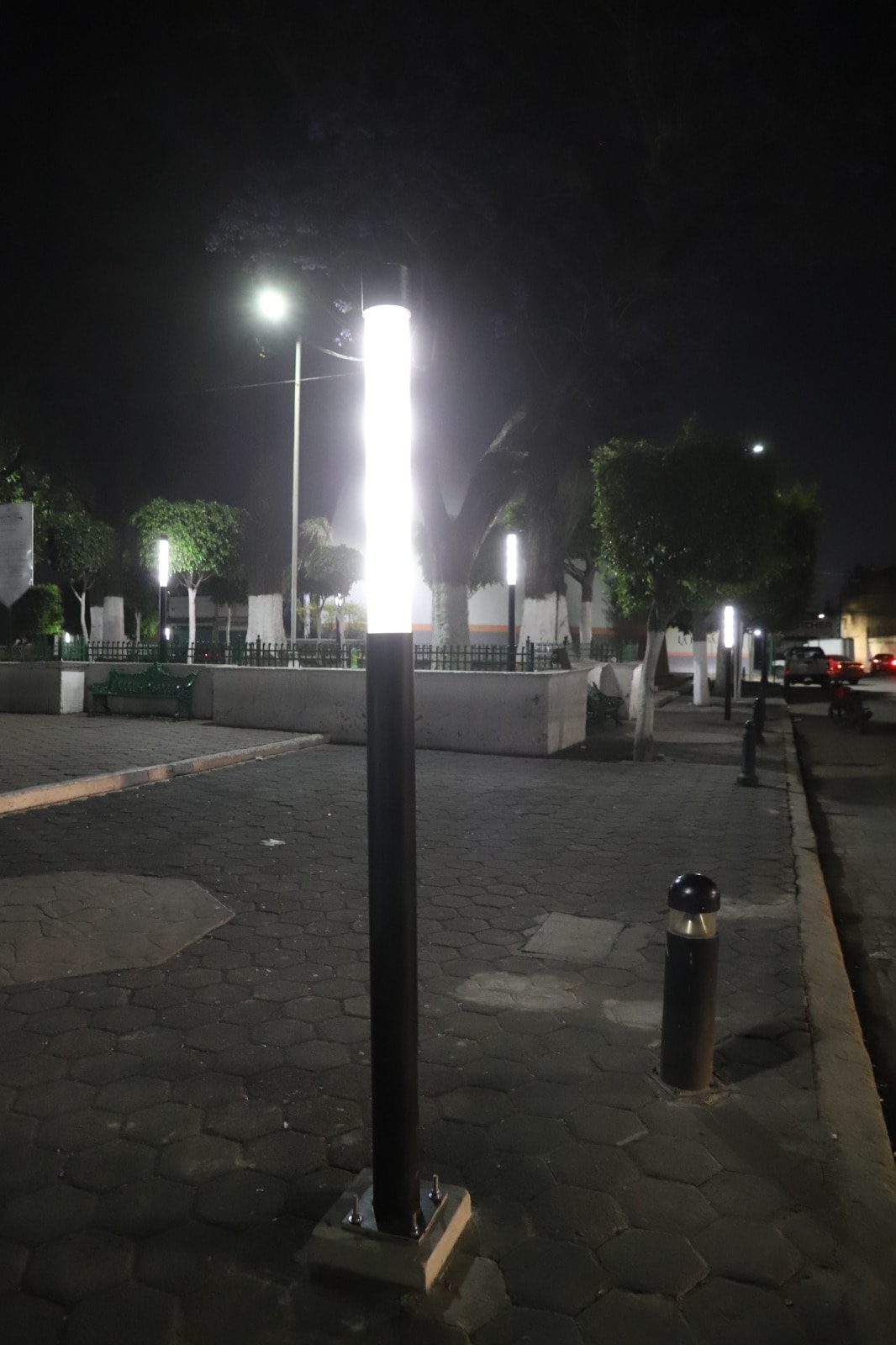 1680533785 271 Con la entrega de la nueva iluminacion en el Parque