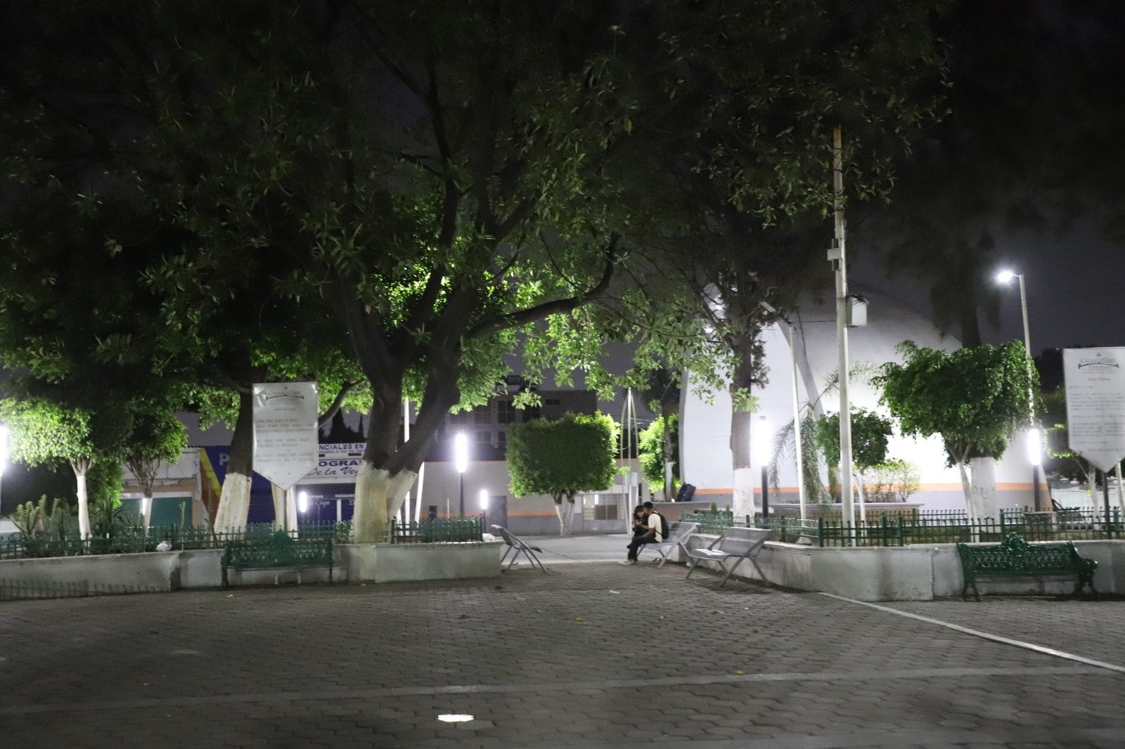 1680533790 832 Con la entrega de la nueva iluminacion en el Parque