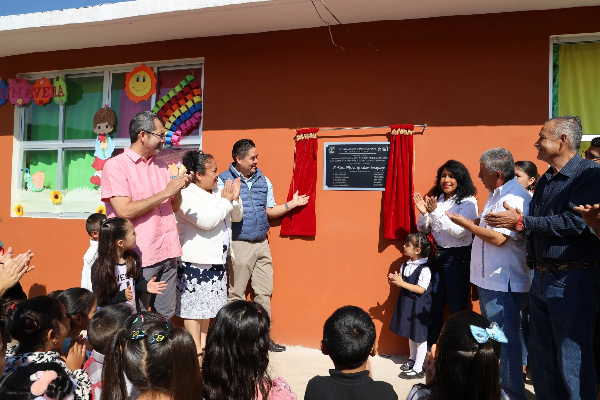 1680873089 En apoyo a la educacion de nuestro municipio La Presidenta jpg