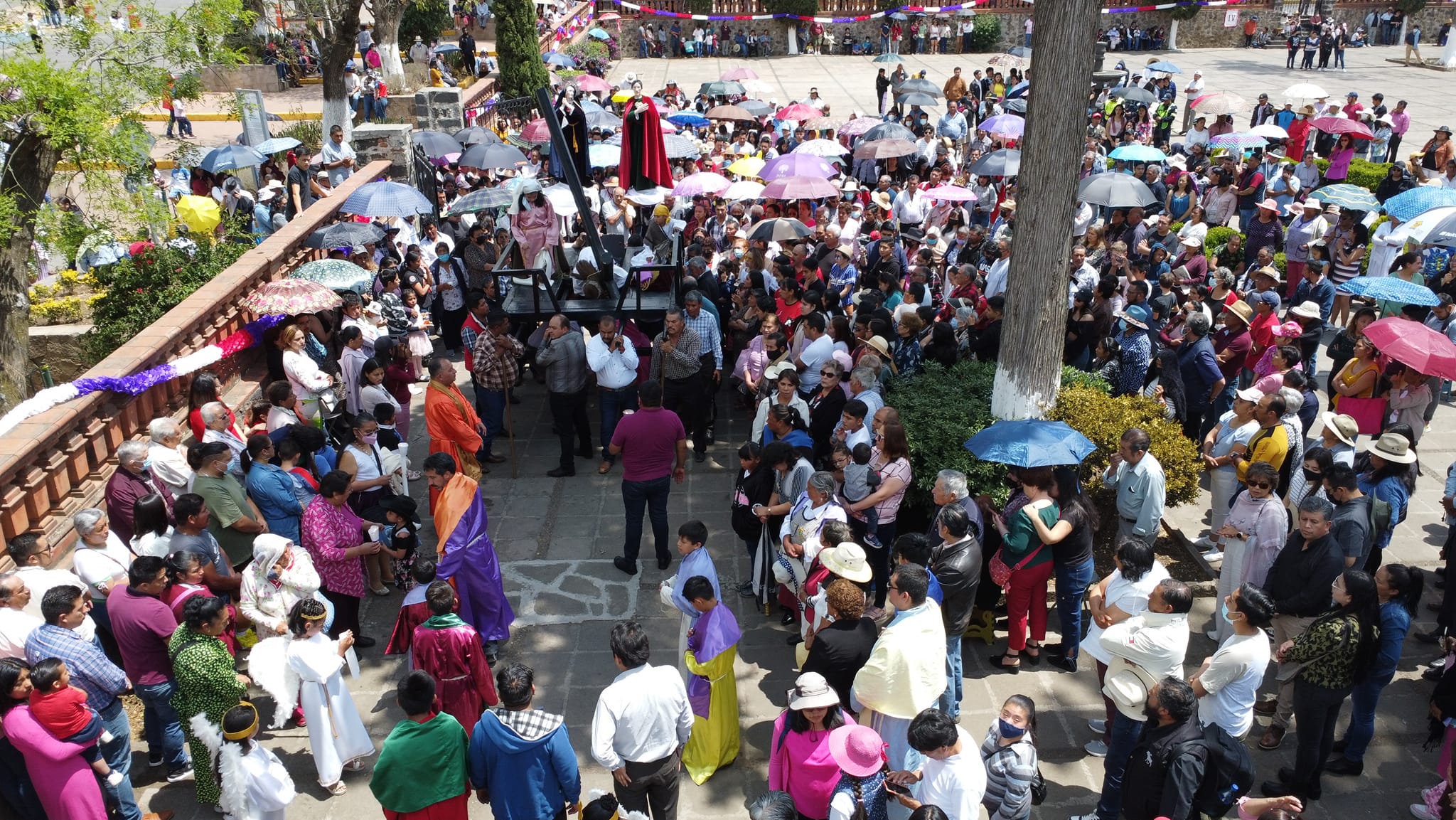 1680898637 220 En este Viernes Santo en Jocotitlan se realizo el Viacrucis