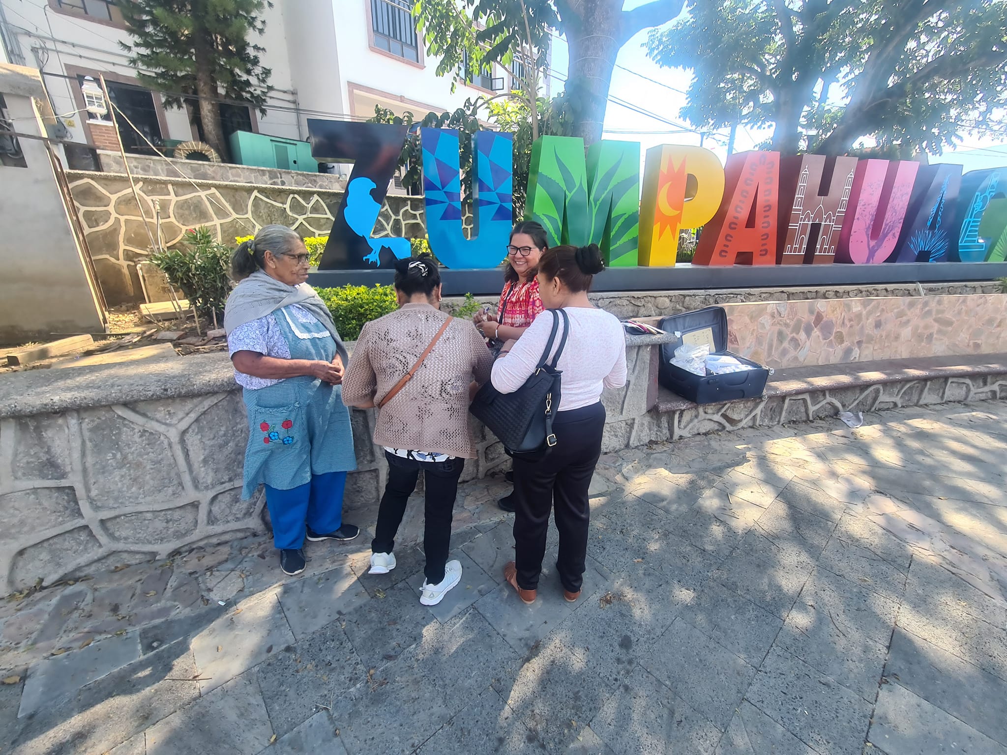 1680911901 793 Hoy Zumpa estrena lentes Ya estamos en el jardin principal