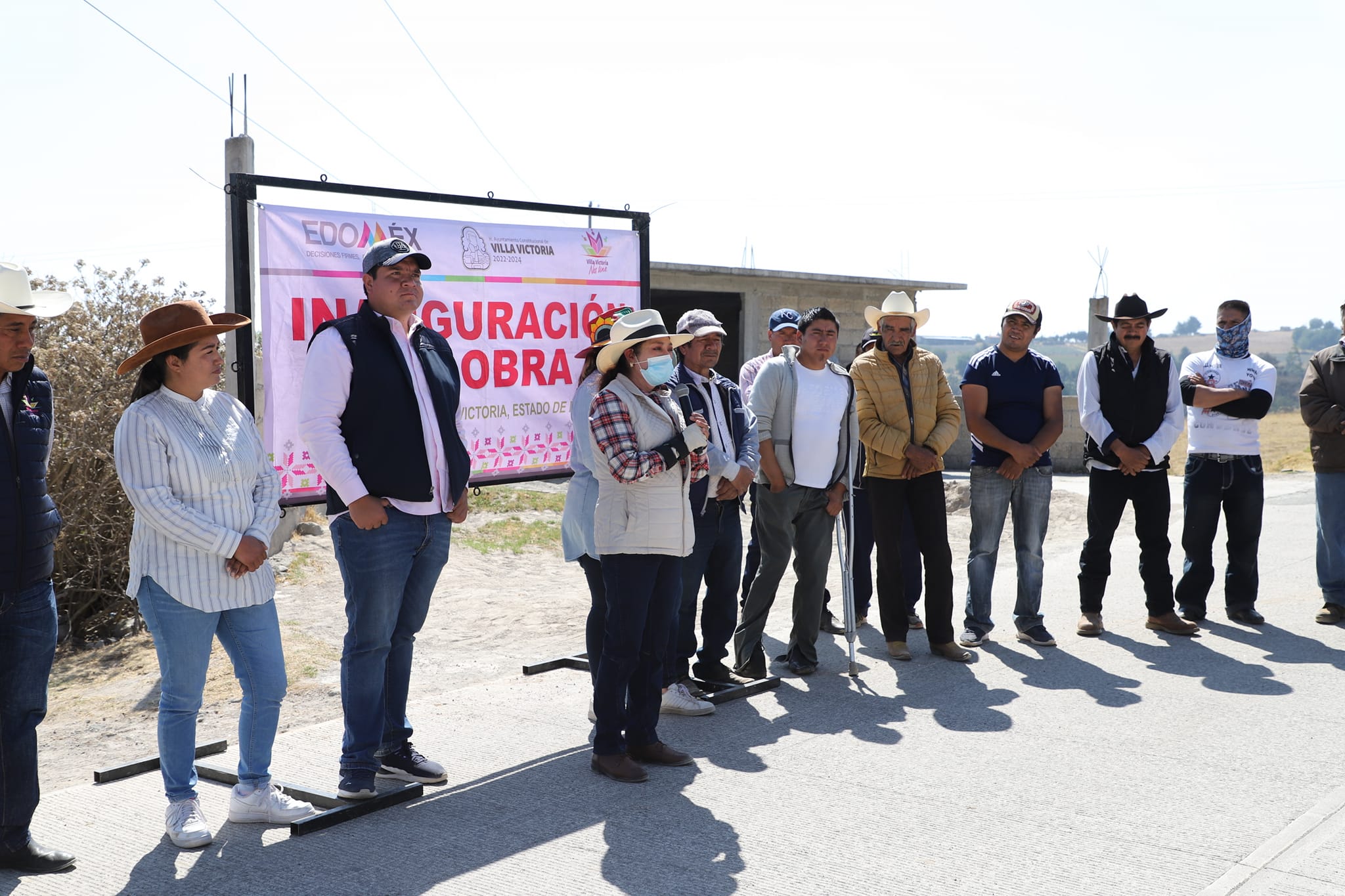 1680959417 832 Con la inauguracion del encementado del camino a San Luis