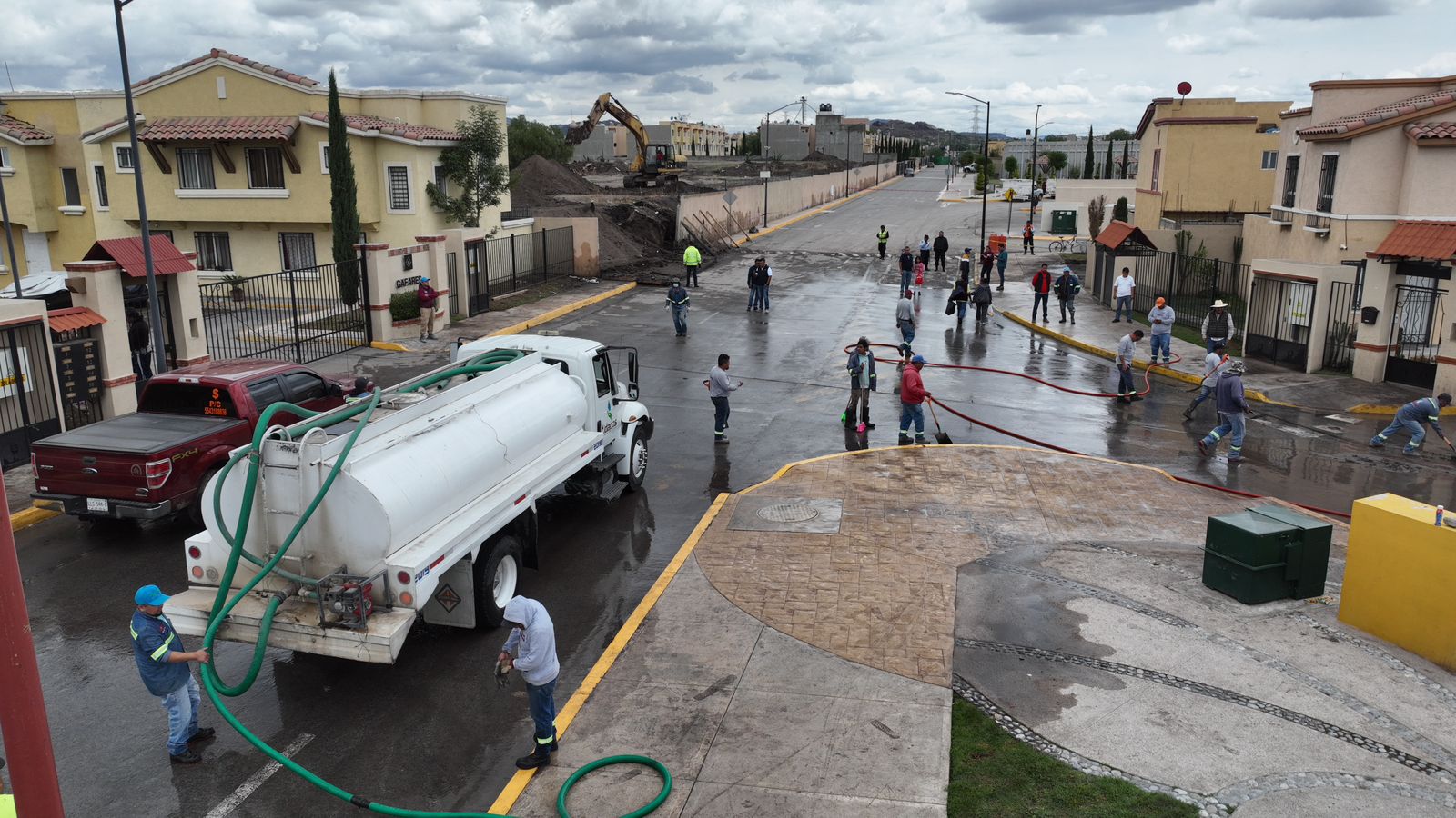 1681246043 813 Intensificamos los trabajos de las cuadrillas de auxilio y de