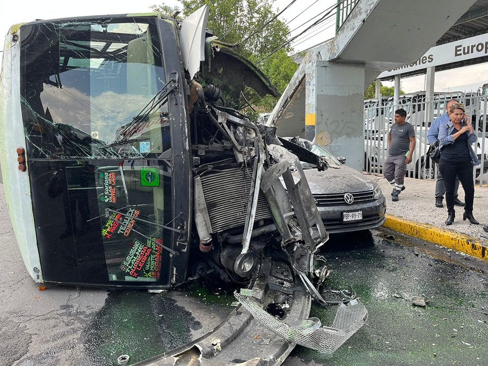 1681513525 862 Toma tus precauciones Esta tarde se registro un accidente vehicular