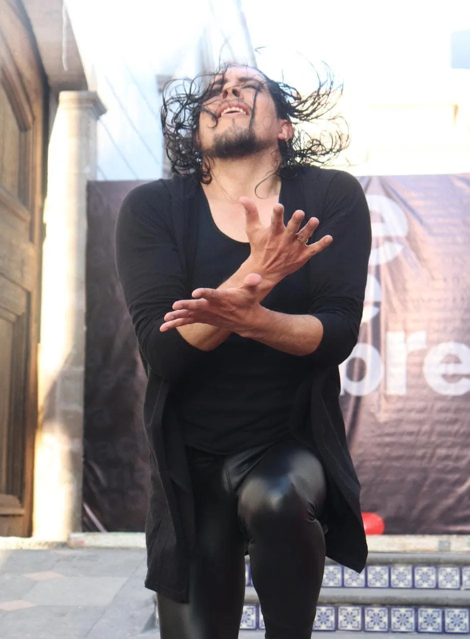 1681560990 Vivimos una tarde de Espanolerias el baile flamenco y la jpg