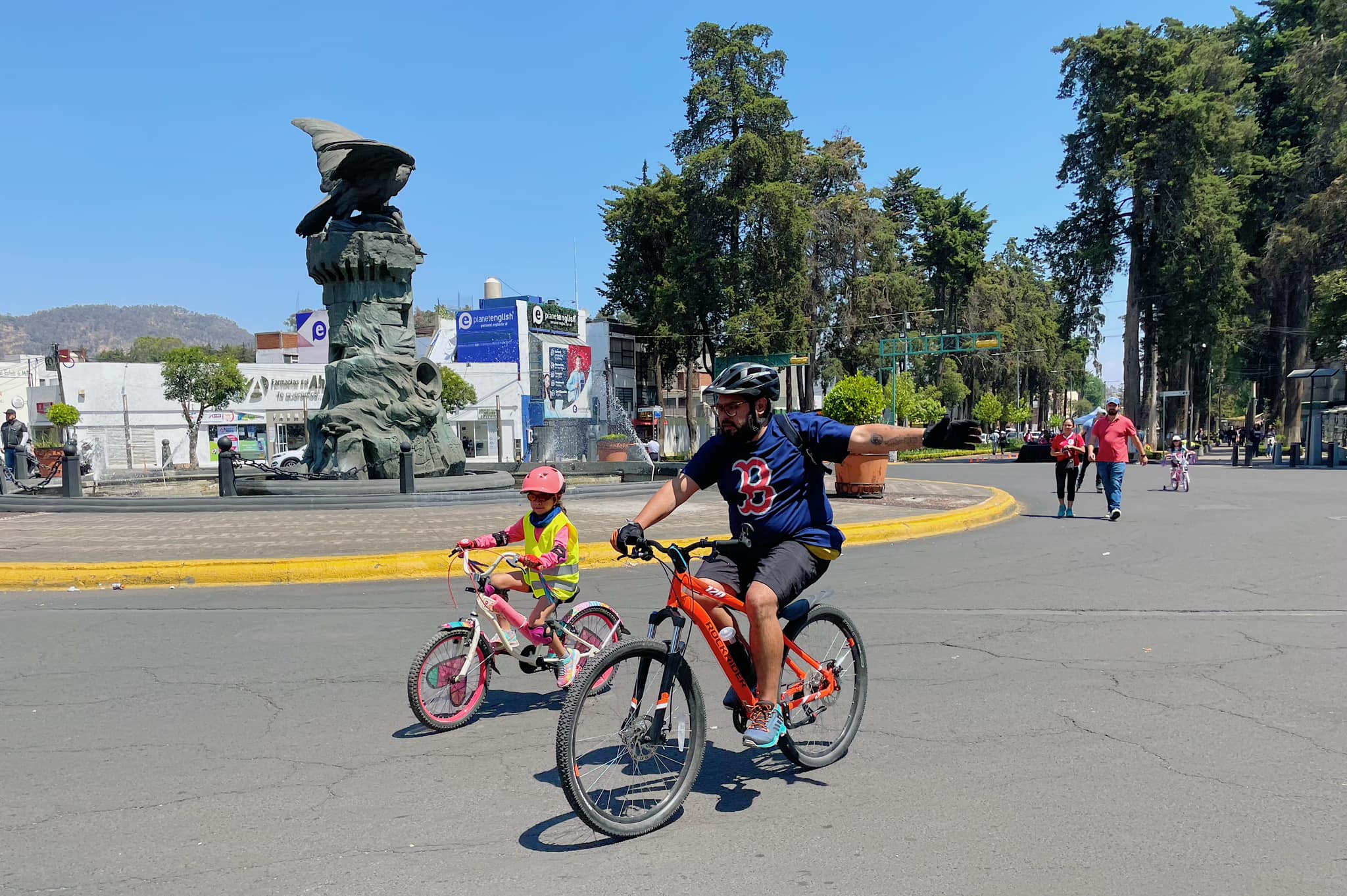 1681671992 685 ¡Asi vivimos nuestro PaseoDominical en Paseo Colon Como cada fin