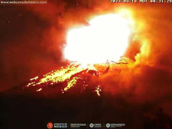 1681837457 513 Precaucion Asi se vio la explosion del Popocatepetl durante