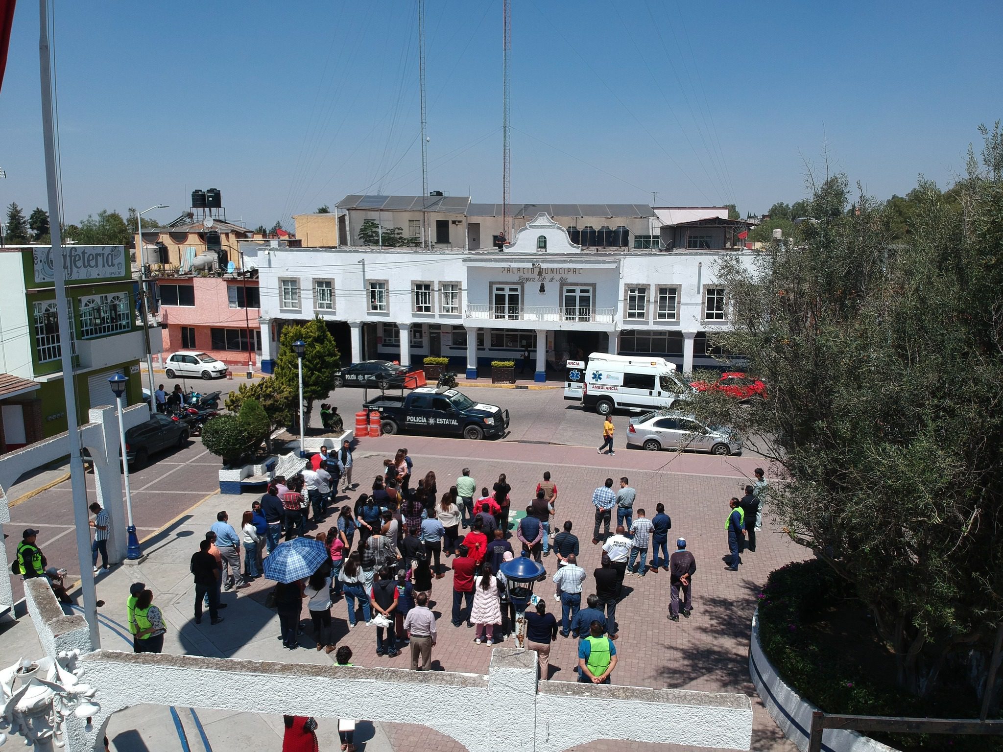 1681946183 848 Trabajadores del Ayuntamiento de Tezoyuca asi como ciudadanos que realizaban