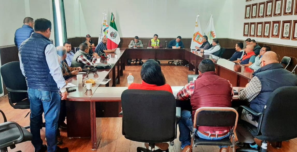 1682203054 51 Esta manana recibimos a los presidentes municipales de Tenancingo Hector