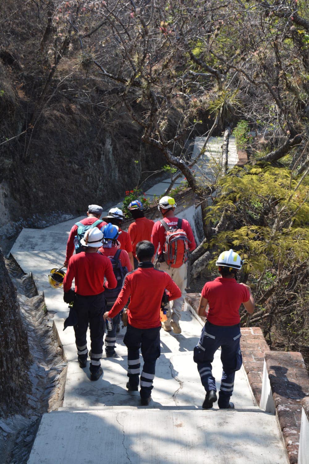 1682351549 Elementos de Proteccion Civil y Bomberos Tonatico Mexico fueron