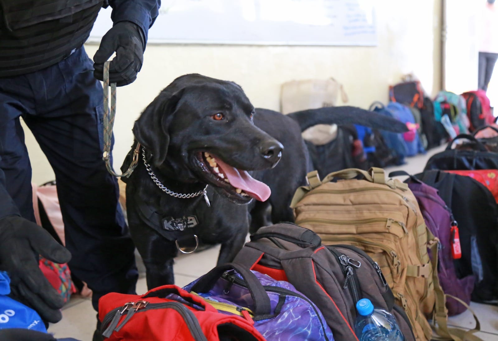 1682534963 43 Para mantener escuelas seguras ayer la Direccion de Seguridad Publica