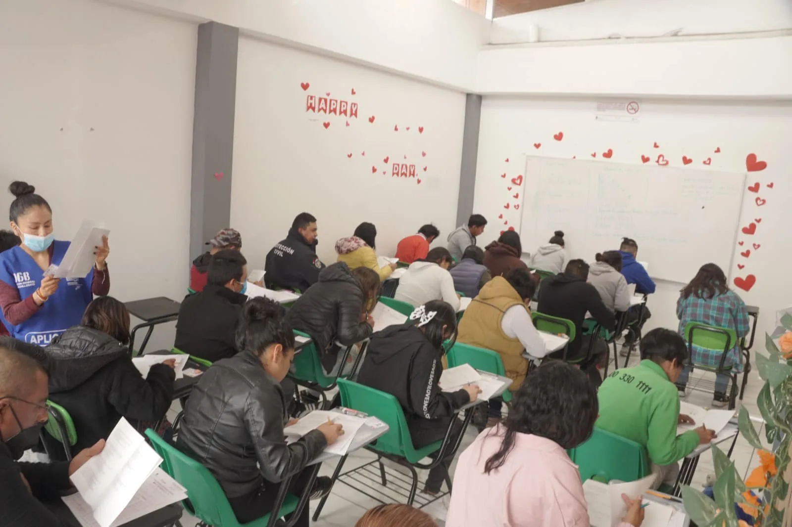 1682550188 El pasado fin de semana 80 alumnos presentaron su examen jpg