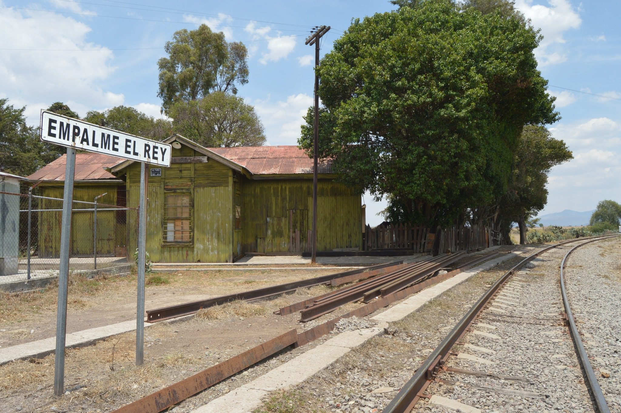 1682605838 10 ¿Conoces la antigua estacion Empalme del Rey Se trata de