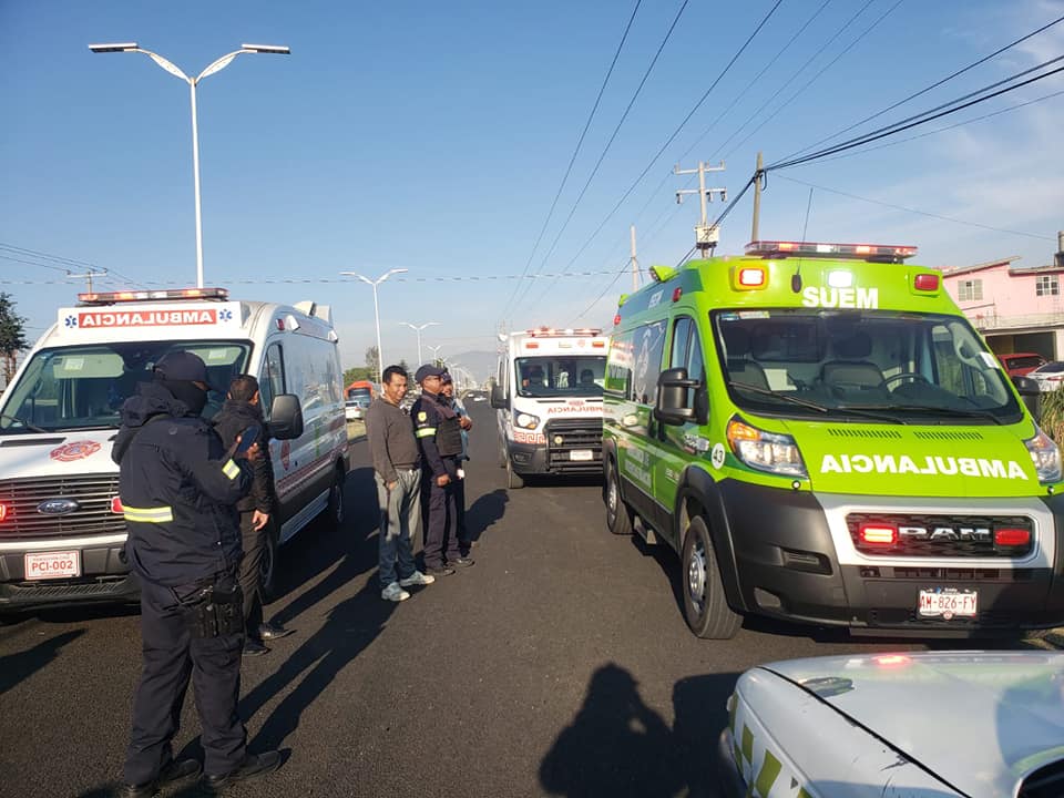 1682636418 TomaPrecauciones Paramedicos de Proteccion Civil de Ixtlahuaca trabajan en