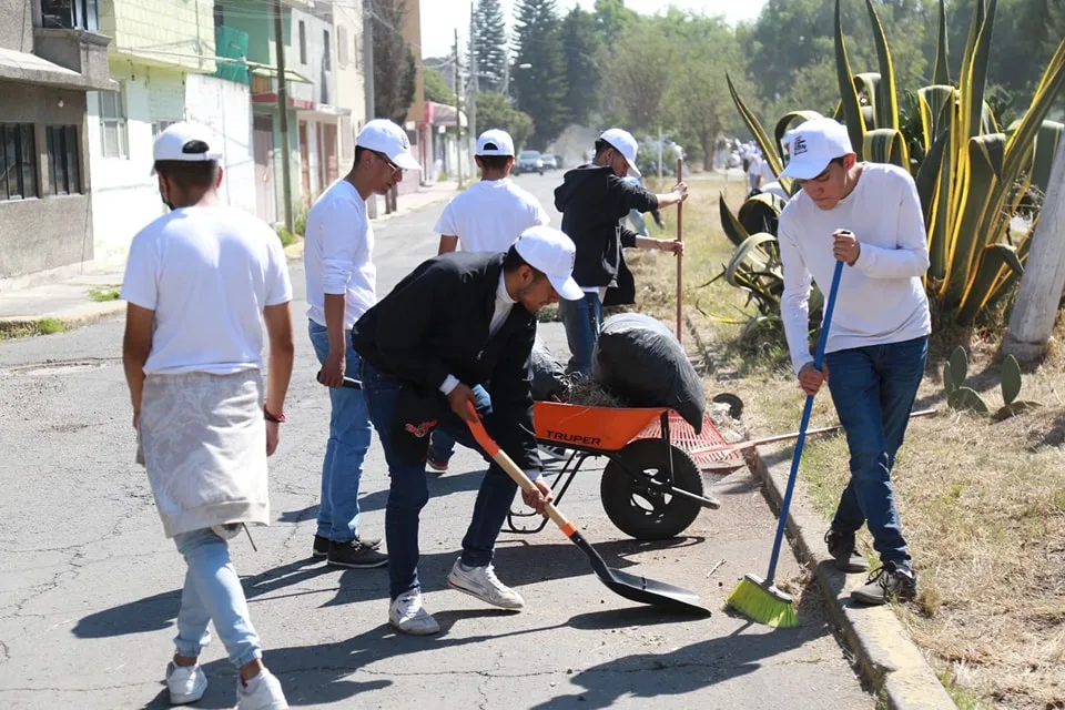 1682803577 Una vez mas jovenes que cumplen con su Servicio Militar jpg