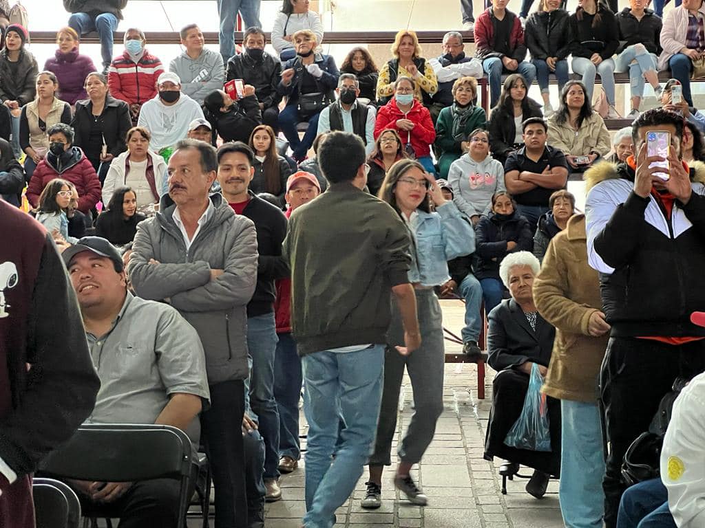 1683571955 213 Moviendo el bote en la Plaza Juarez con La Sonora