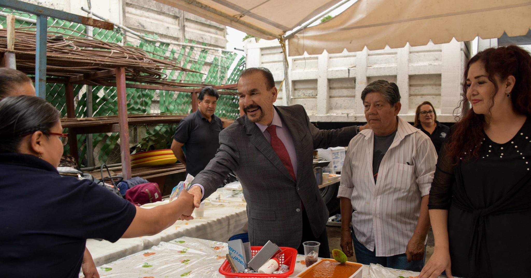 1683573617 998 En conmemoracion al dia de la Santa Cruz se llevo