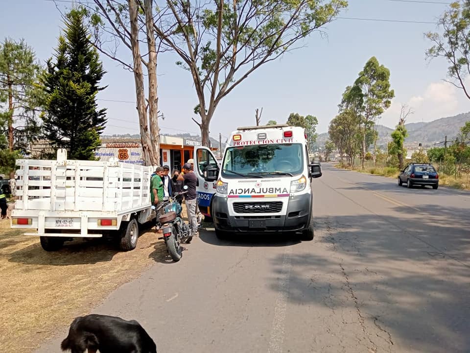 1683655161 680 Se atiende un incidente en la carretera Atlacomulco Temascalcingo ya se