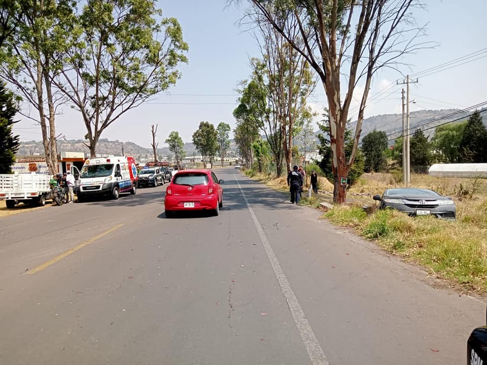 1683655173 358 Se atiende un incidente en la carretera Atlacomulco Temascalcingo ya se