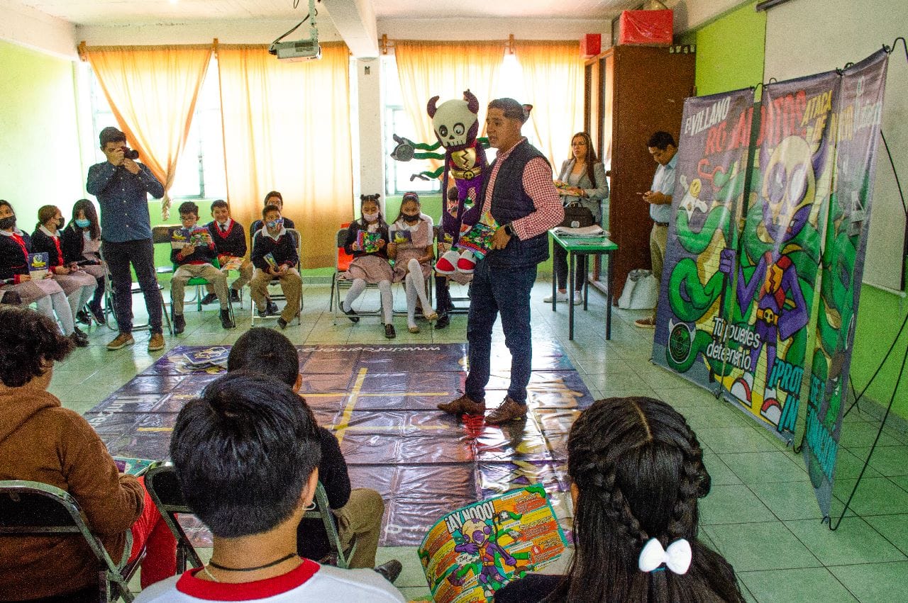 1683674427 408 ESTUDIANTES DE CHIMALHUACAN RECIBEN CAPACITACION SOBRE ROBO DE INFORMACION PERSO