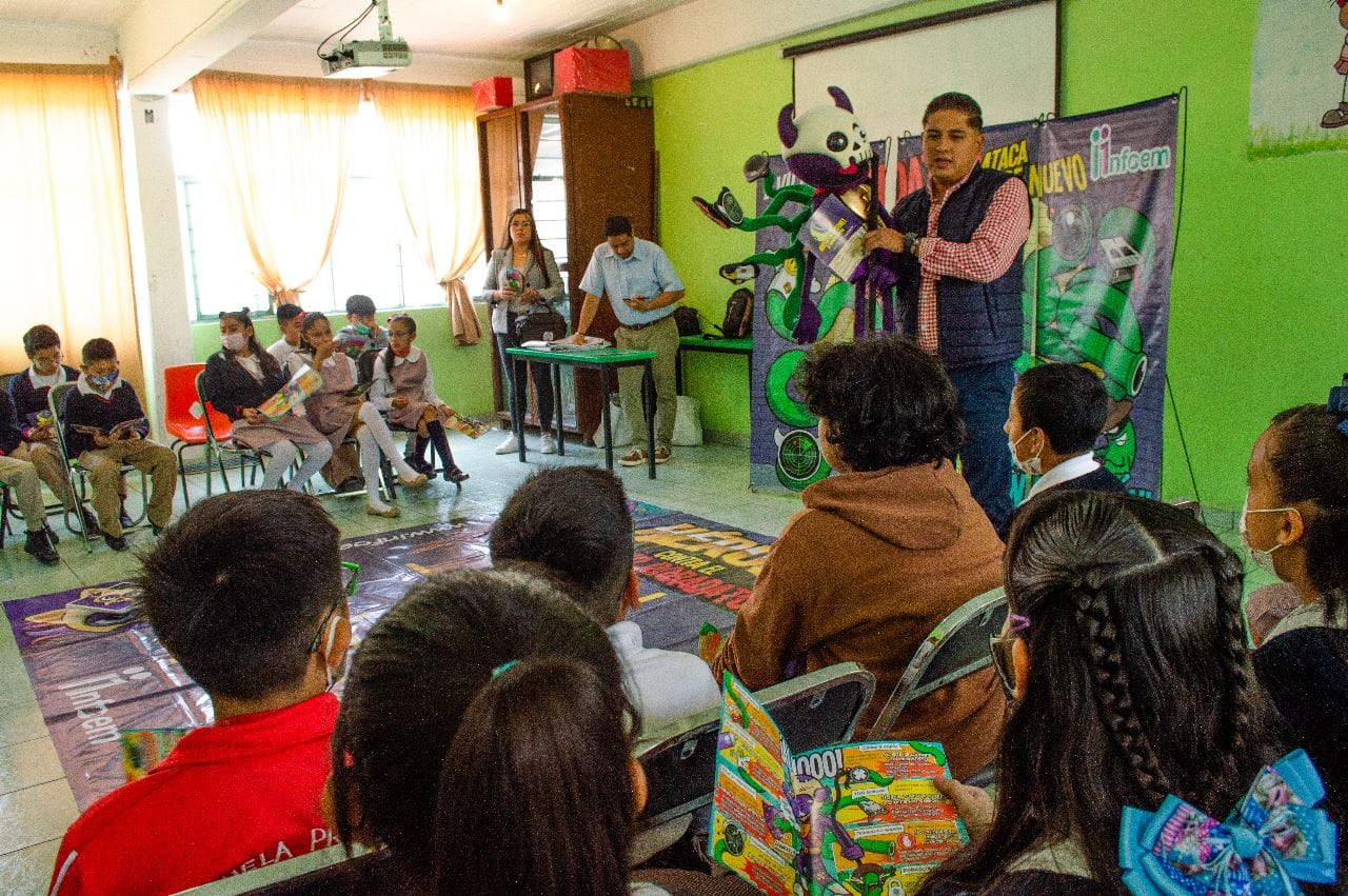 1683674438 53 ESTUDIANTES DE CHIMALHUACAN RECIBEN CAPACITACION SOBRE ROBO DE INFORMACION PERSO