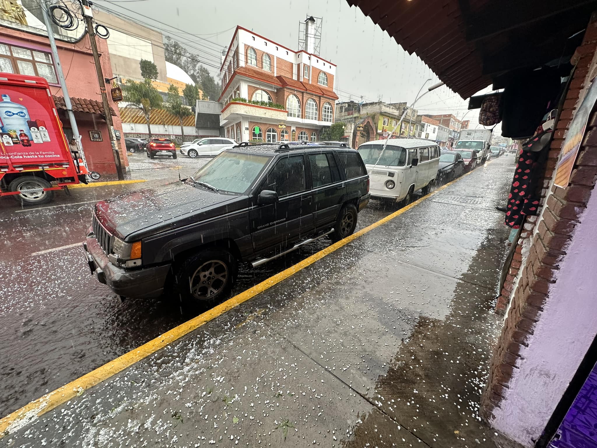 1683933859 652 Llueve en Metepec Maneja con precaucion y enciende las luces