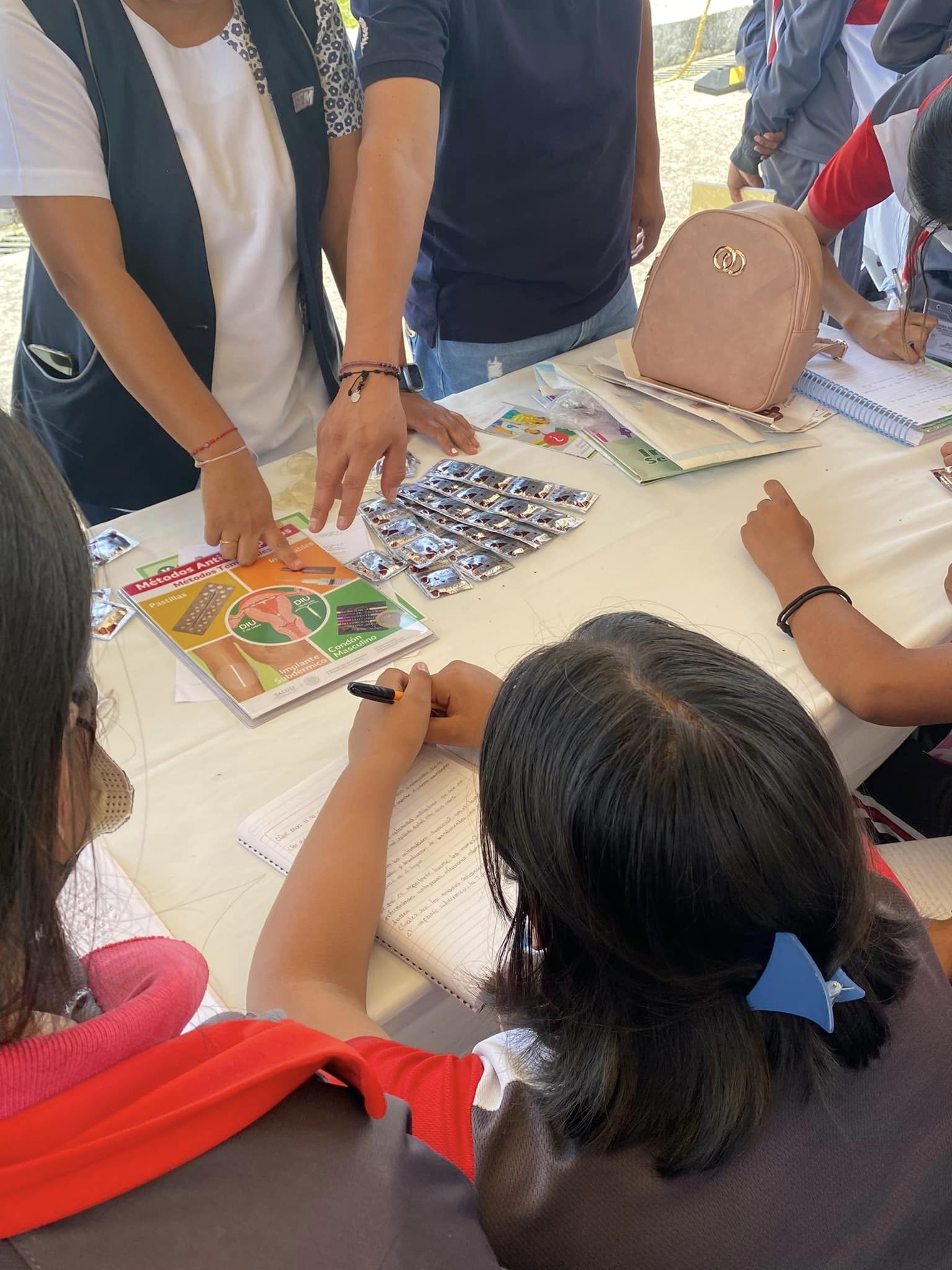 1683982533 33 Se llevan a cabo las Jornadas Medicas de Salud contando